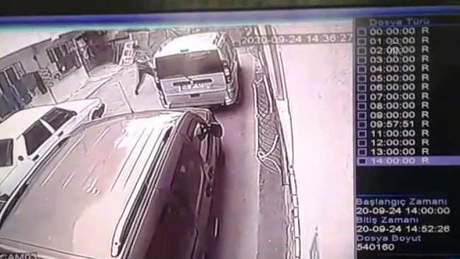 Davayı kaybedince karşı tarafın evini taşladılar